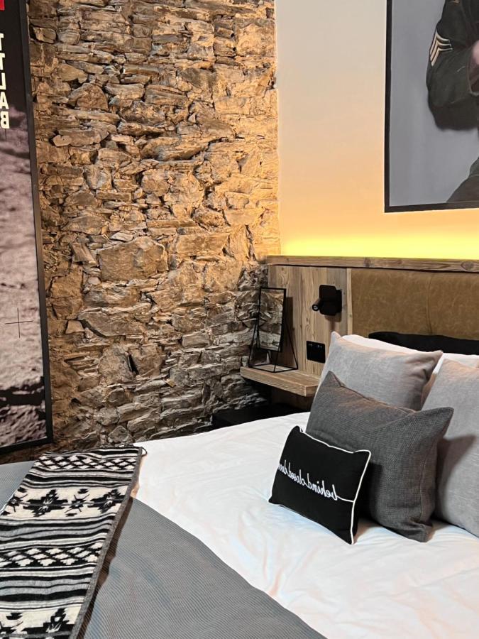 Loft 11 Stunning Luxury Nyc Loft Style Interior Designed 2Bd Apartment Excellent City Centre Location Mezzanine Cinema Room Designer Furniture Amazing Space Douglas Exterior foto