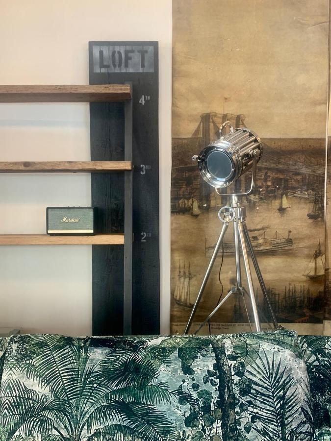 Loft 11 Stunning Luxury Nyc Loft Style Interior Designed 2Bd Apartment Excellent City Centre Location Mezzanine Cinema Room Designer Furniture Amazing Space Douglas Exterior foto